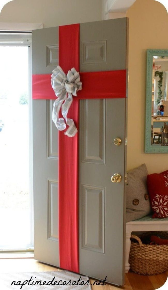 Oversized Wrapped Box Entrance