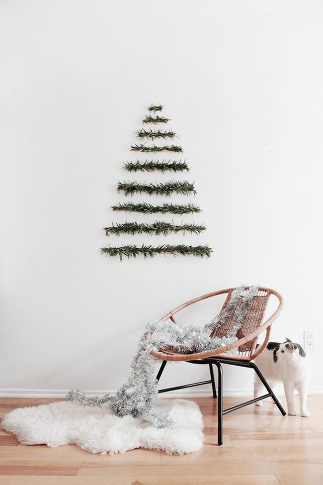 Silver Tinsel Chair, Green Garland Simplicity