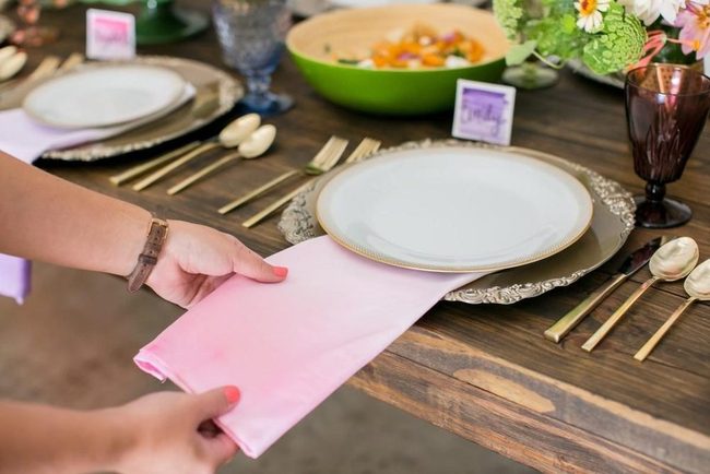 Gold And Pink Tablescape Elegance