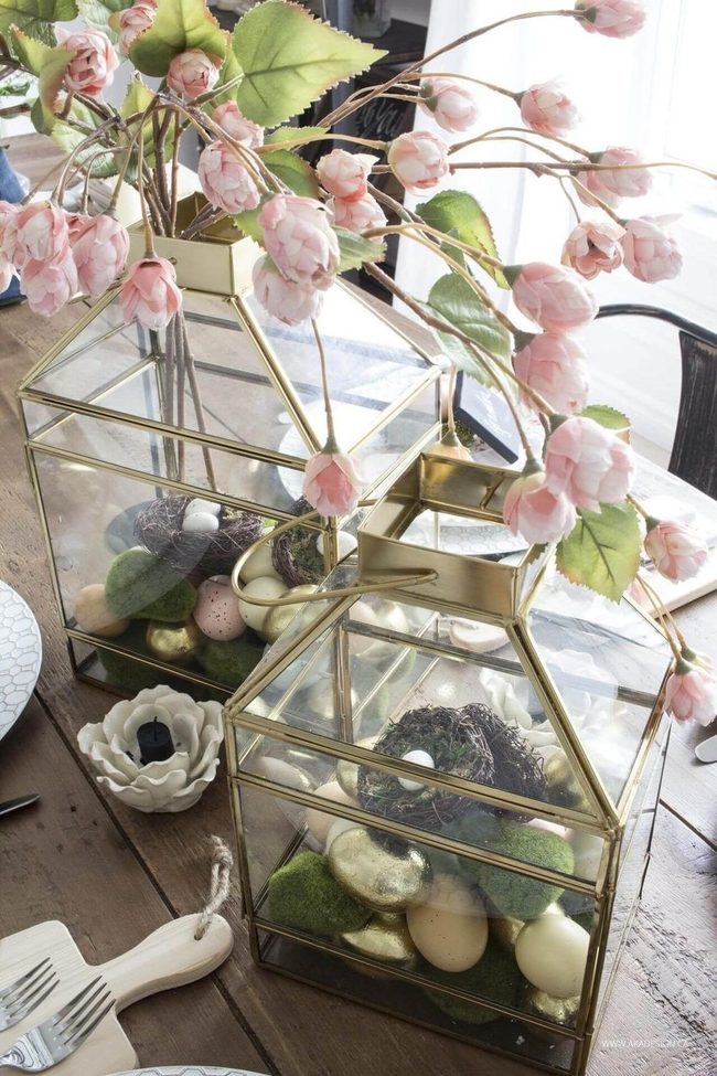 Tiered Lanterns Pastel Display