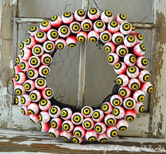 Bloodshot Eyeball Door Wreath