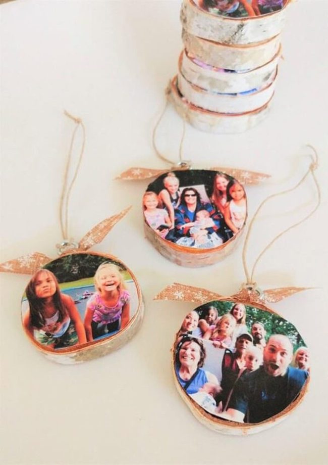 Wooden Circle Photo Holders