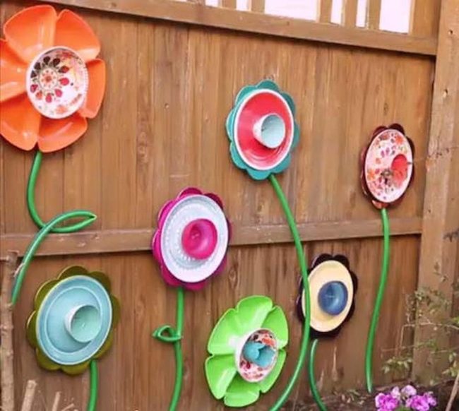 Dishware Flower Garden Stakes