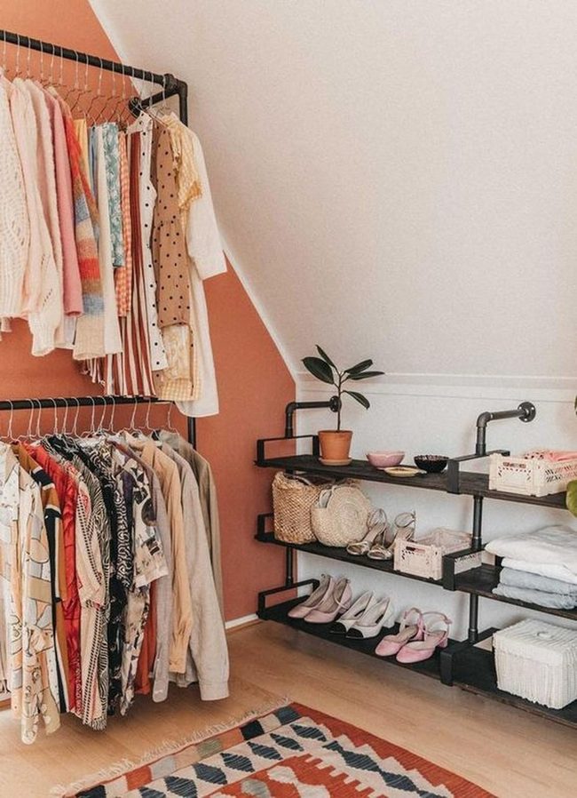 Peach Walls, Black Organization