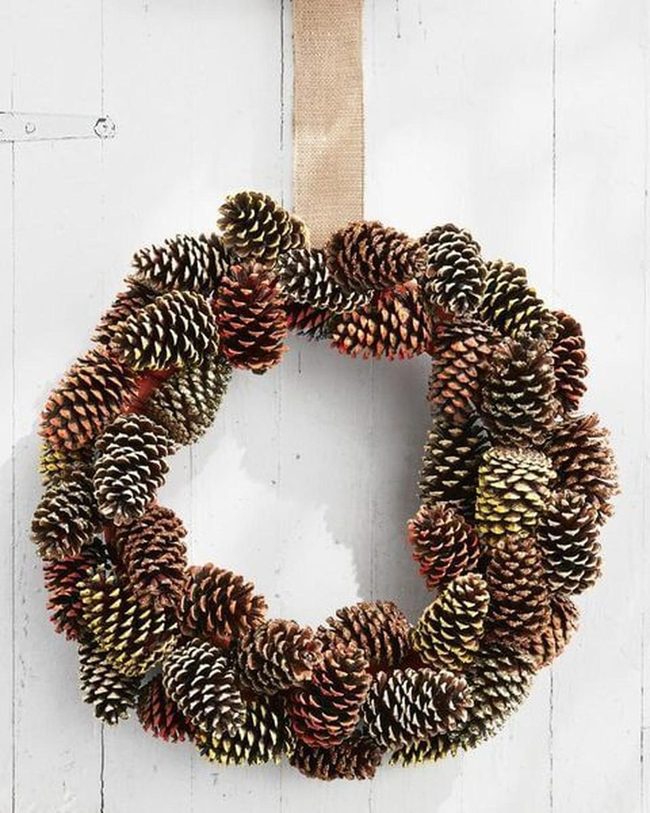 Natural Pine Cone Circle