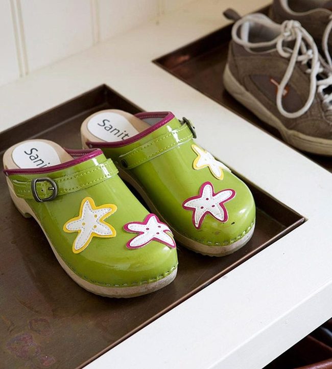 Green Clogs With Starfish Sparkle