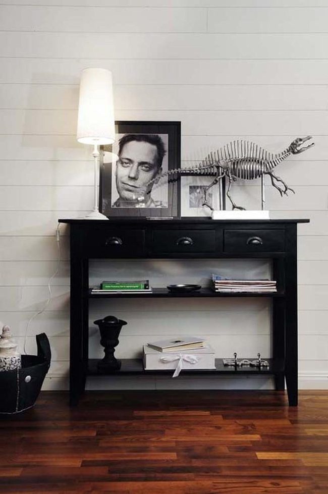 Black Skeleton Desk Statement
