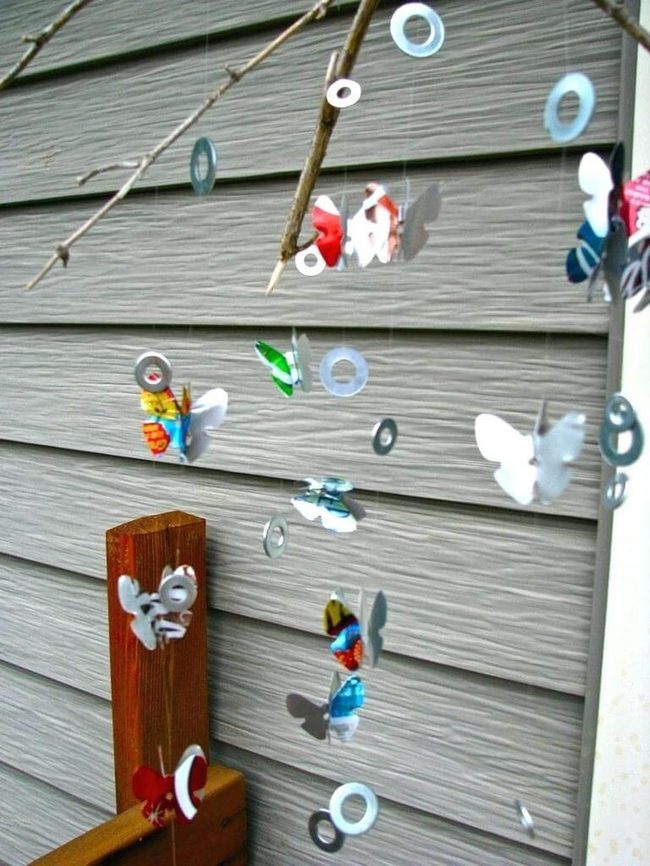 Metal Washers Swaying Outdoor