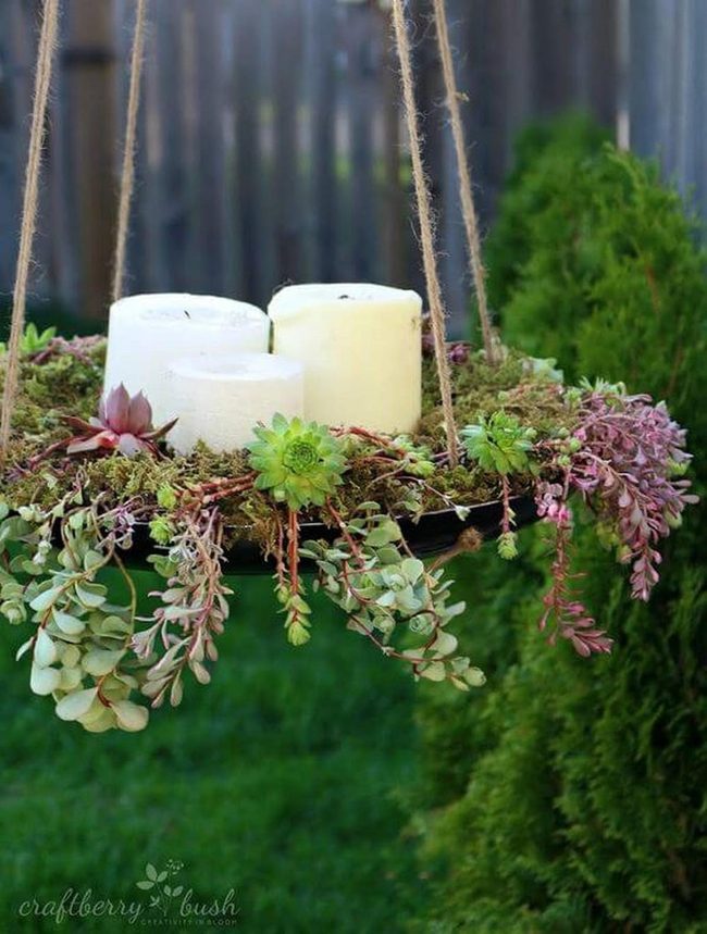 Green Moss Planter With Candlelight