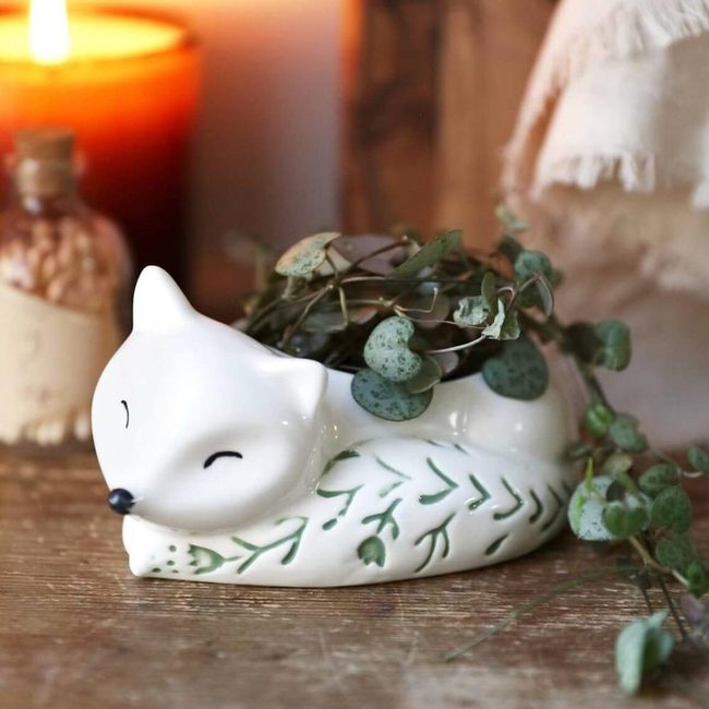 White Fox Planter, Green Tail