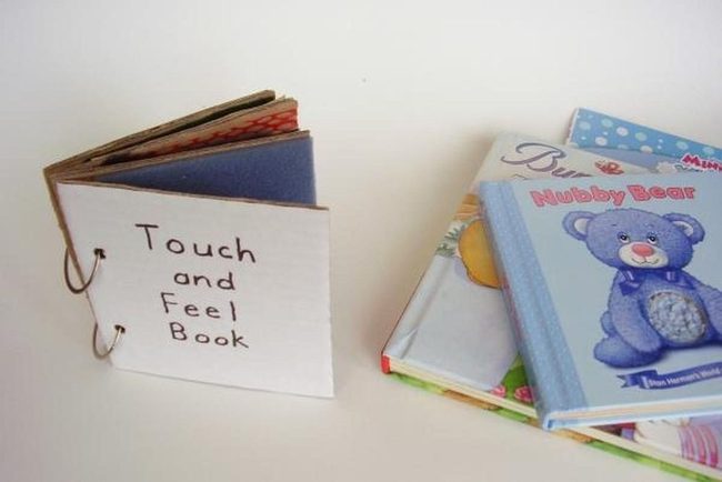 Pastel Animals, Touchable Pages