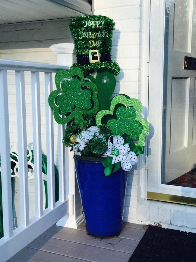 Green Ribbon Shamrock Planter