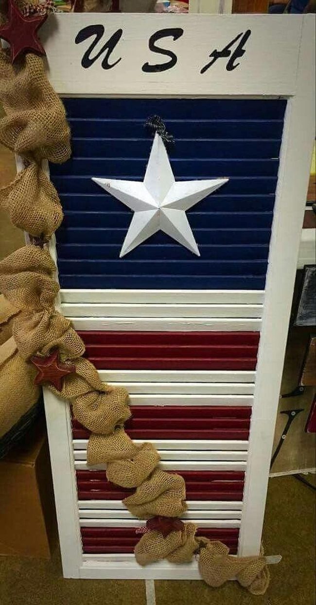 Red Star Patriotic Door Wreath