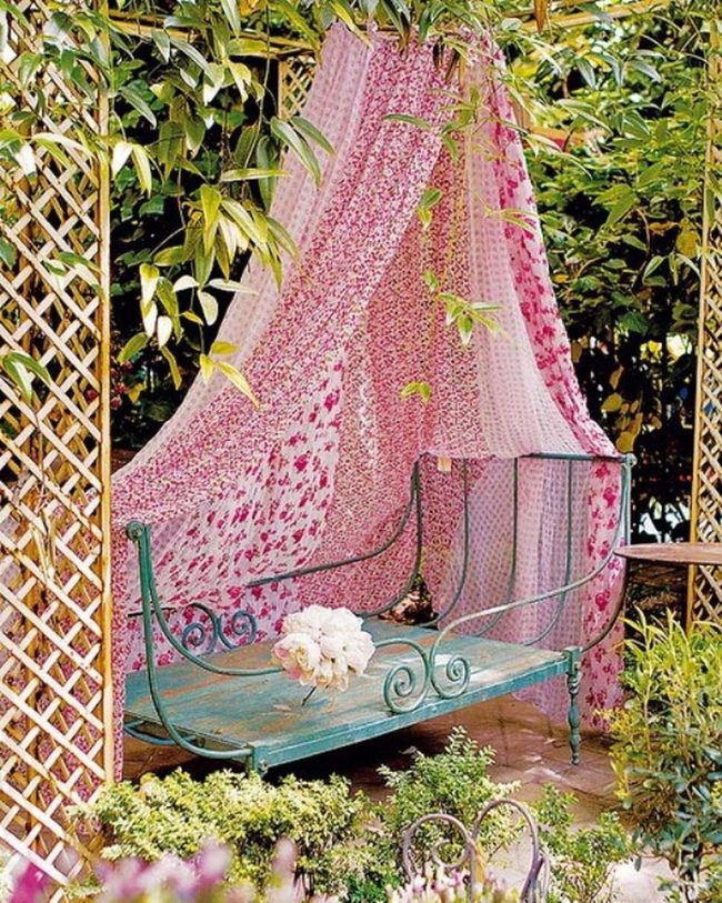 Blue-Green Metal Garden Retreat