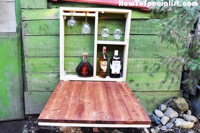 Green Wall Fold-Down Bar