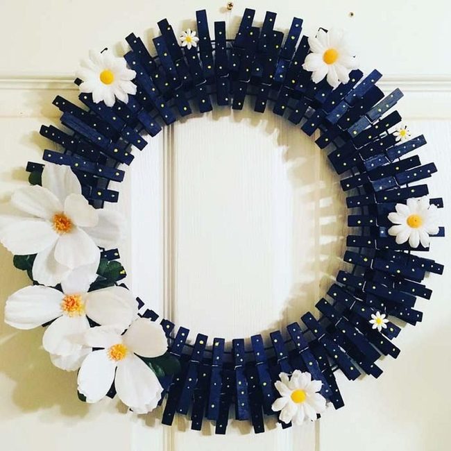 Deep Blue Wreath With Yellow Polka Dots