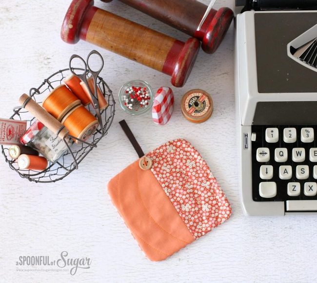 Typewriter Meets Thread Spools