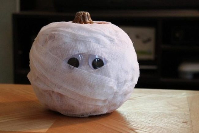 Gauzy Pumpkin Mummies