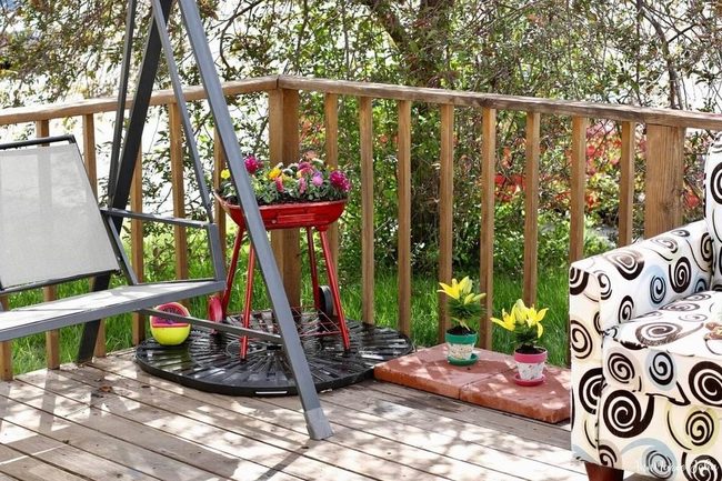 Red Grill Flower Planter