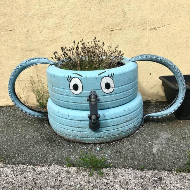 Gray Tire Elephant Planter