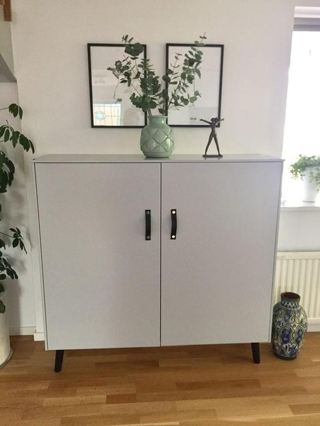 Black Handles, White Simplicity