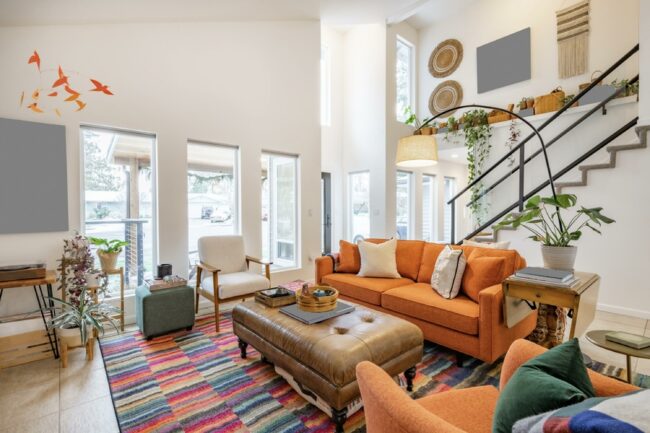 How Can I Incorporate Both Warm And Cool Colors Into My Living Room For Balance?