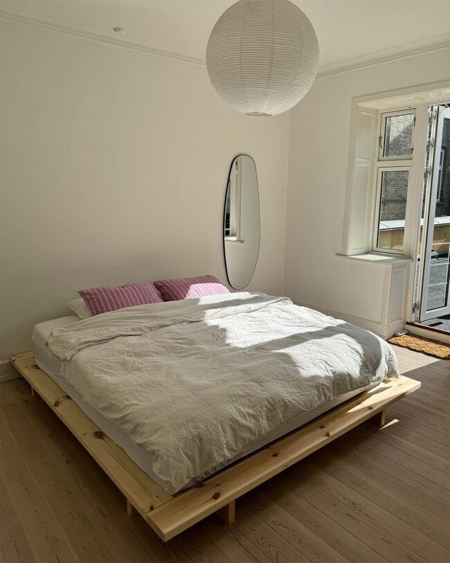 Should I Avoid Bold Patterns And Stick To Solid Colors In A Minimalist Bedroom?